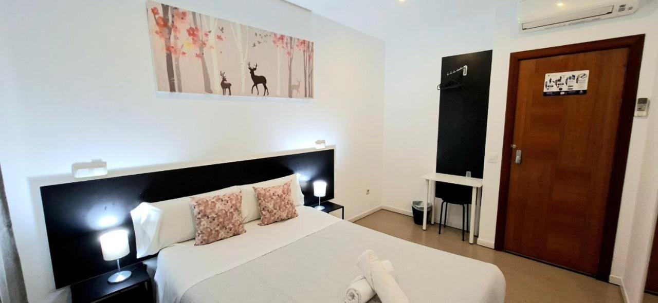Ayz Javier Cabrini - Auto Check-In Property, Madrid